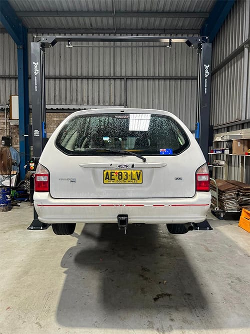 2 Post Hoist - 4.5 Ton Clear Floor