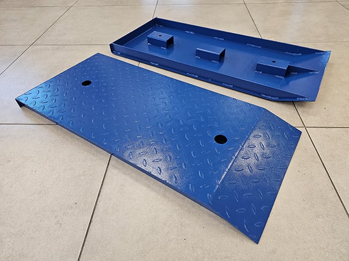 Scissor Hoist Low Vehicle Ramps