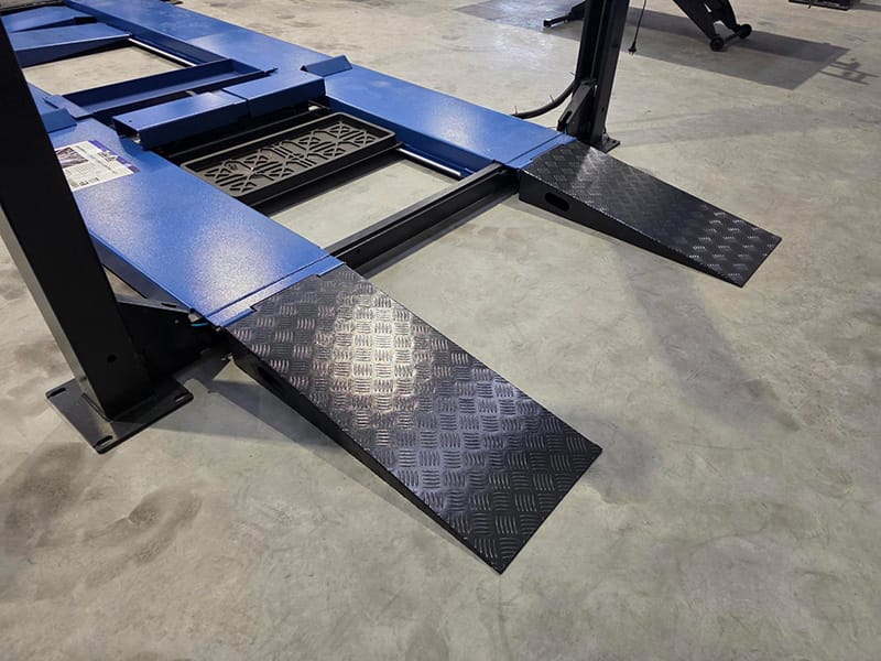 4 Post Hoist Lightweight Aluminum Ramps