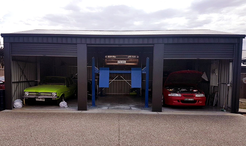 3 car shed with 4 Post Hoist